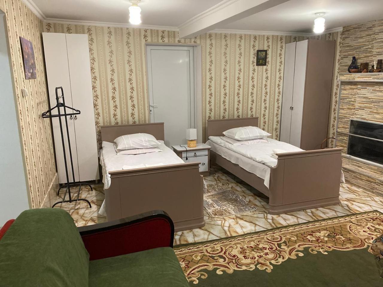 Guest House Happy House Kutaisi Luaran gambar