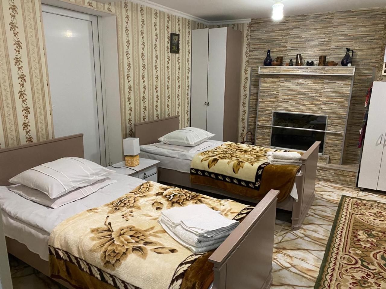 Guest House Happy House Kutaisi Luaran gambar