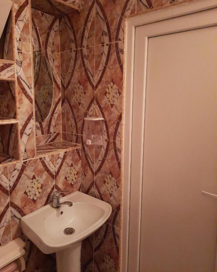 Guest House Happy House Kutaisi Luaran gambar